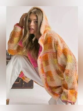 Davi & Dani Oversized Plaid Hooded Fuzzy Jacket L